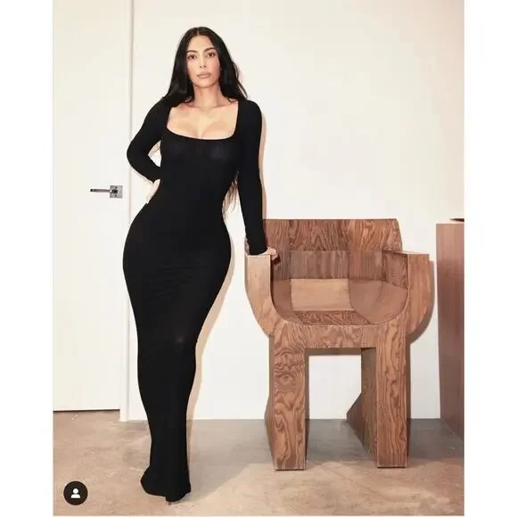 Skims Soft Lounge Long Sleeve Ribbed Maxi Dress in Onyx - Picture 3 of 7